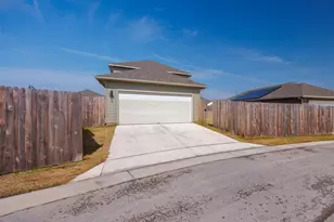 202 Fairmeadow Downs Dr, Hutto, TX 78634 - Photo 17