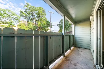 301 W 38th Street #205, Austin, TX 78705 - Photo 15