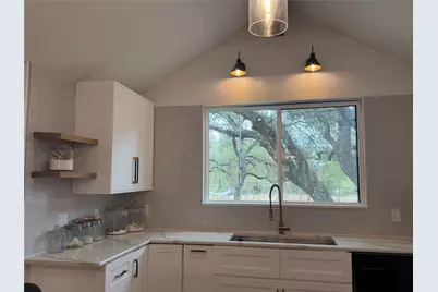 2804 Live Oak Street, Round Rock, TX 78681 - Photo 7