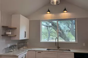 2804 Live Oak St, Round Rock, TX 78681 - Photo 7