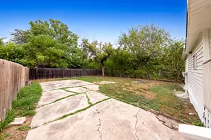 1627 W Thorain Blvd, San Antonio, TX 78201 - Photo 33