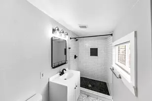 1627 W Thorain Blvd, San Antonio, TX 78201 - Photo 27