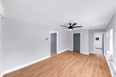 1627 W Thorain Boulevard, San Antonio, TX 78201 - Photo 25