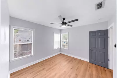 1627 W Thorain Boulevard, San Antonio, TX 78201 - Photo 23