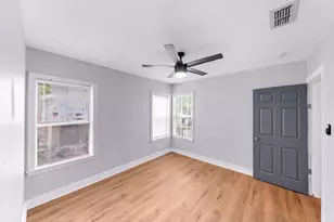 1627 W Thorain Blvd, San Antonio, TX 78201 - Photo 23