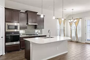 1540 Reprise Bnd, Round Rock, TX 78681 - Photo 5