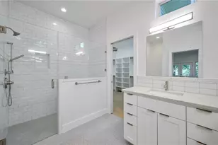 2004 Winsted Ln, Austin, TX 78703 - Photo 7