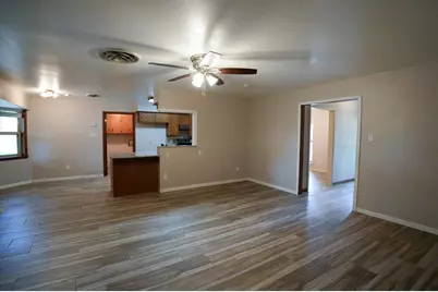 1418 NE 7th Street, Smithville, TX 78957 - Photo 17