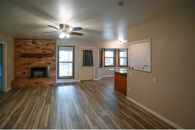 1418 NE 7th Street, Smithville, TX 78957 - Photo 13