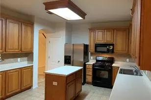 2700 Mission Tejas Dr, Pflugerville, TX 78660 - Photo 9