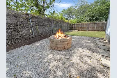 4419 Quicksilver Boulevard, Austin, TX 78744 - Photo 23