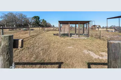 1158 W County Road 415, Lexington, TX 78947 - Photo 31