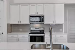 216 Indian Shoal Dr, Georgetown, TX 78628 - Photo 11