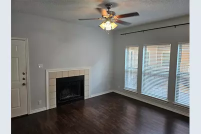 2414 Longview Street #210, Austin, TX 78705 - Photo 5