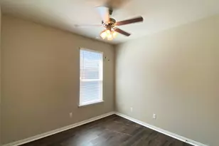 2009 Mary Ella Dr, Leander, TX 78641 - Photo 11