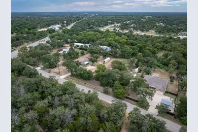 120 Leisure Lane, Cedar Creek, TX 78612 - Photo 9