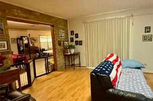 106 San Jacinto St, Lockhart, TX 78644 - Photo 7