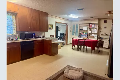 106 San Jacinto Street, Lockhart, TX 78644 - Photo 3