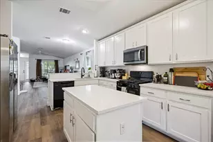 9321 Linkmeadow Dr, Austin, TX 78748 - Photo 11