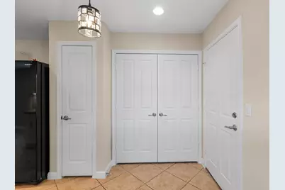 501 Sheldon Lake Drive, Georgetown, TX 78633 - Photo 9