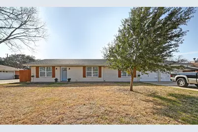 808 Vogel Drive, Lockhart, TX 78644 - Photo 3