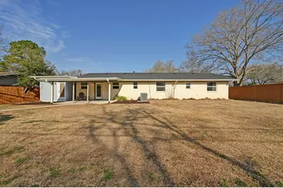 808 Vogel Drive, Lockhart, TX 78644 - Photo 23