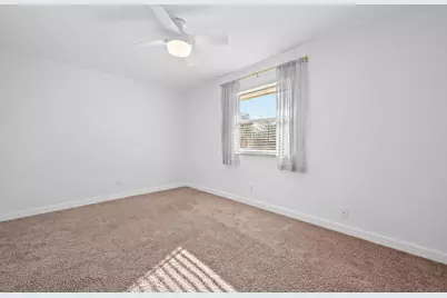 808 Vogel Drive, Lockhart, TX 78644 - Photo 15