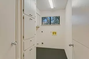 8923 Mt Bartlett Dr, Austin, TX 78759 - Photo 19