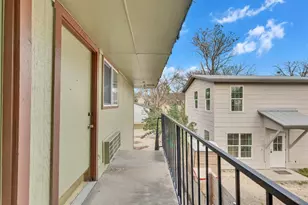 400 W 34th St, Austin, TX 78705 - Photo 7