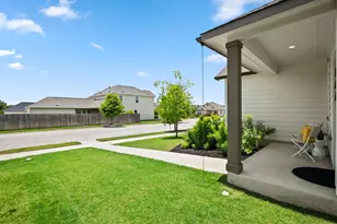 106 Doc Johns Dr, Hutto, TX 78634 - Photo 3