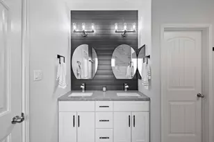 208 Arrezo Ln, Georgetown, TX 78628 - Photo 23