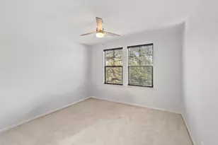 208 Arrezo Ln, Georgetown, TX 78628 - Photo 35