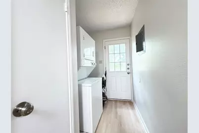 1915 Margalene Way #B, Austin, TX 78728 - Photo 11