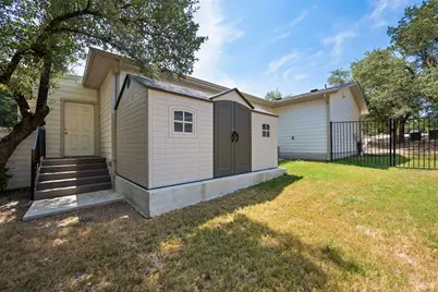 21208 Santa Rosa Avenue, Lago Vista, TX 78645 - Photo 27