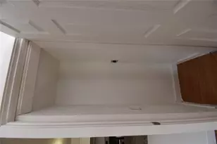 300 E Croslin St, Austin, TX 78752 - Photo 13