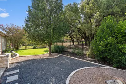 302 Armstrong Drive, Georgetown, TX 78633 - Photo 35