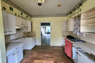 123 E Davis St, Luling, TX 78648 - Photo 13