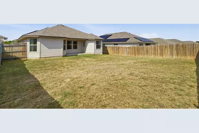 140 Rearden Boulevard, Jarrell, TX 76537 - Photo 27