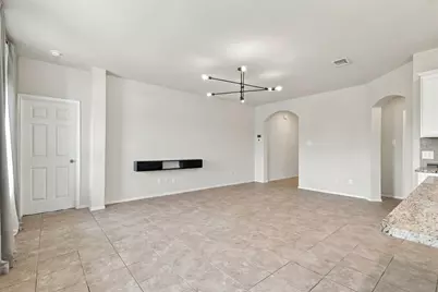 140 Rearden Boulevard, Jarrell, TX 76537 - Photo 7