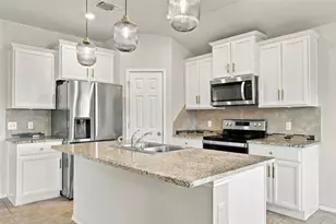 140 Rearden Blvd, Jarrell, TX 76537 - Photo 11