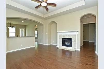120 W Adelanta Place, Round Rock, TX 78681 - Photo 11