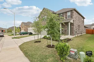 204 Swinging H Ln, Georgetown, TX 78633 - Photo 39