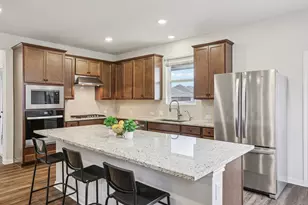 204 Swinging H Ln, Georgetown, TX 78633 - Photo 5