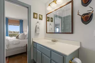 10605 Lake Beach Dr, Dripping Springs, TX 78620 - Photo 7