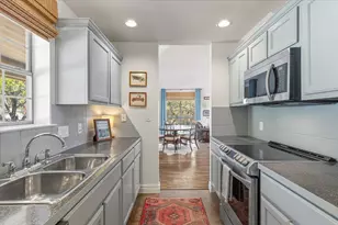 10605 Lake Beach Dr, Dripping Springs, TX 78620 - Photo 21