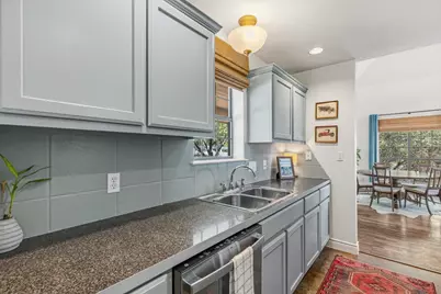 10605 Lake Beach Drive, Dripping Springs, TX 78620 - Photo 23