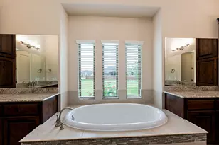 135 Gabriel Vista E, Georgetown, TX 78633 - Photo 11