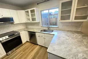 7269 Creekside Dr, Austin, TX 78752 - Photo 7