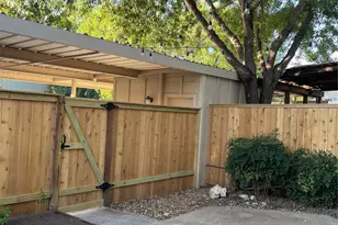 7269 Creekside Dr, Austin, TX 78752 - Photo 23