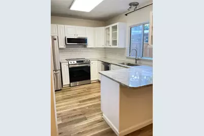 7269 Creekside Drive, Austin, TX 78752 - Photo 9